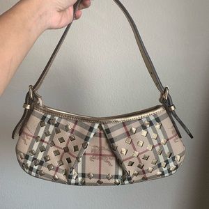 Burberry hand purse